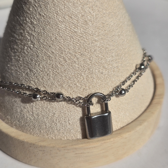 Double-Layer Silver Padlock Necklace - Picture 2 of 10